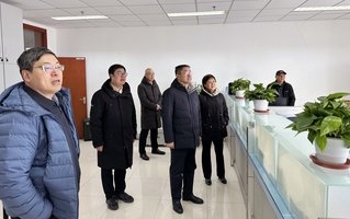地址:上海市梅陇路130号